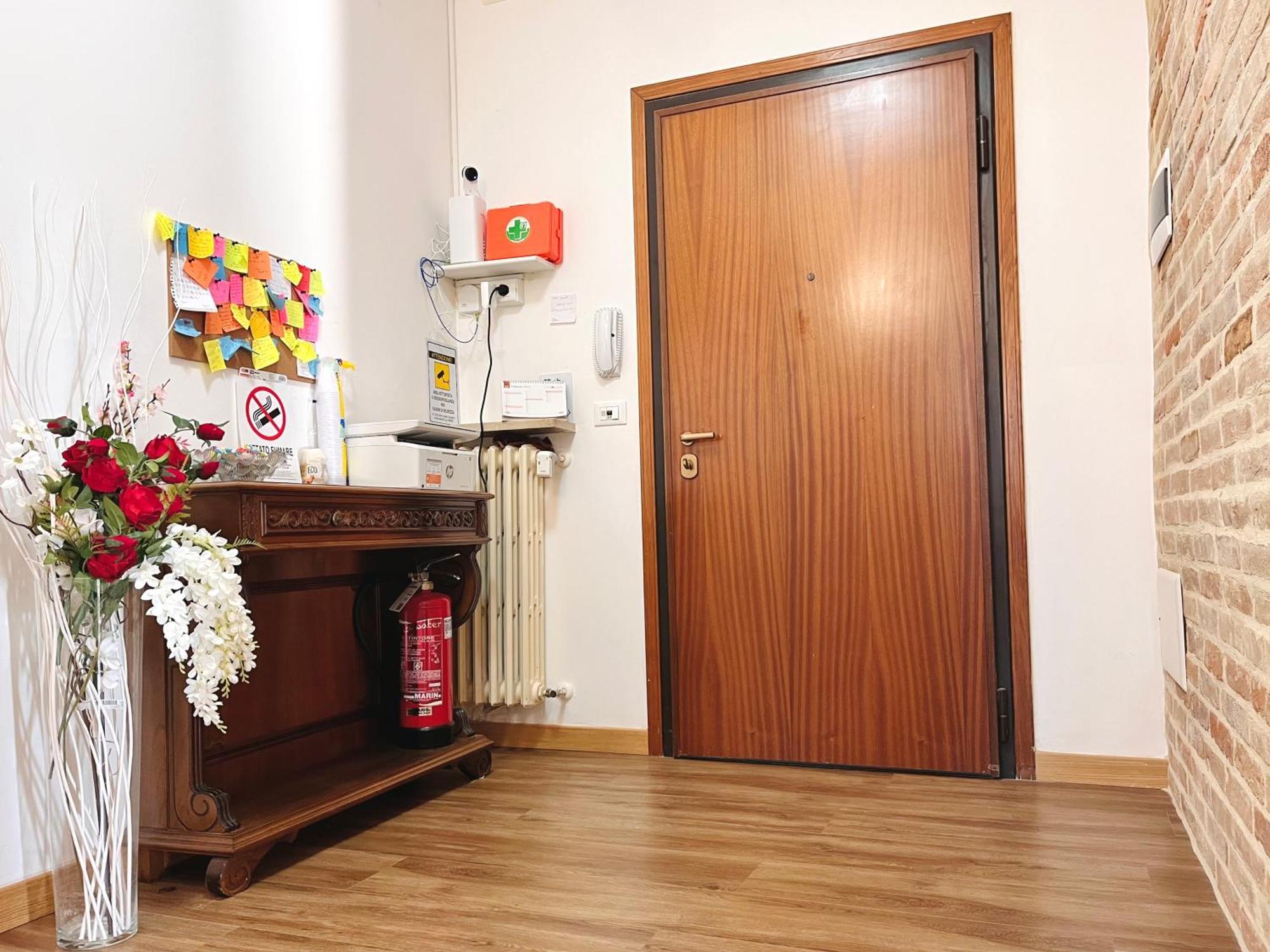 Marco Polo House Homestay *